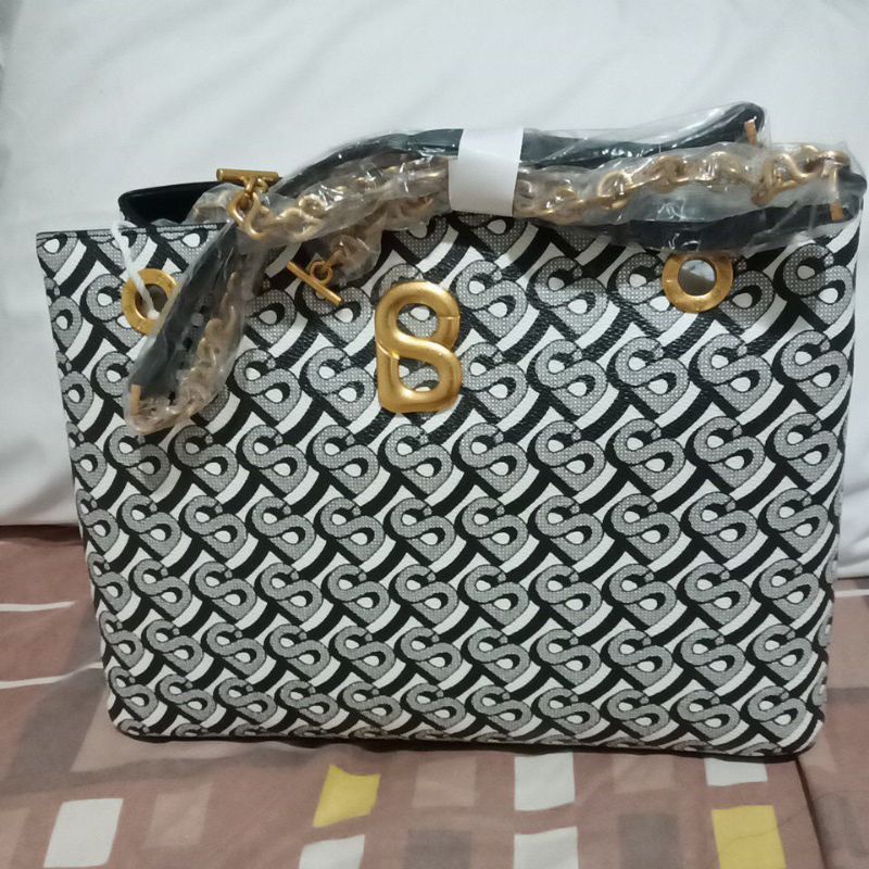 black bimu shoulder bag buttonscarves