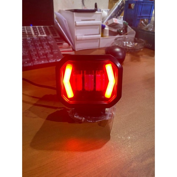 LAMPU TEMBAK DAYMAKER 3 LENSA PLUS SEN / LAMPU TEMBAK DAYMAKER SPOT LIGHT MOBIL MOTOR 3 LED PLUS SEN