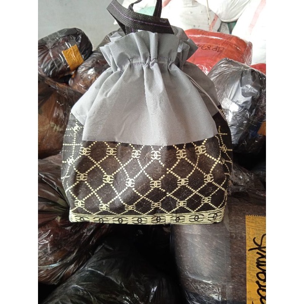 (1lusin=12 pcs) TAS HAJATAN SERUT MOTIF MEWAH