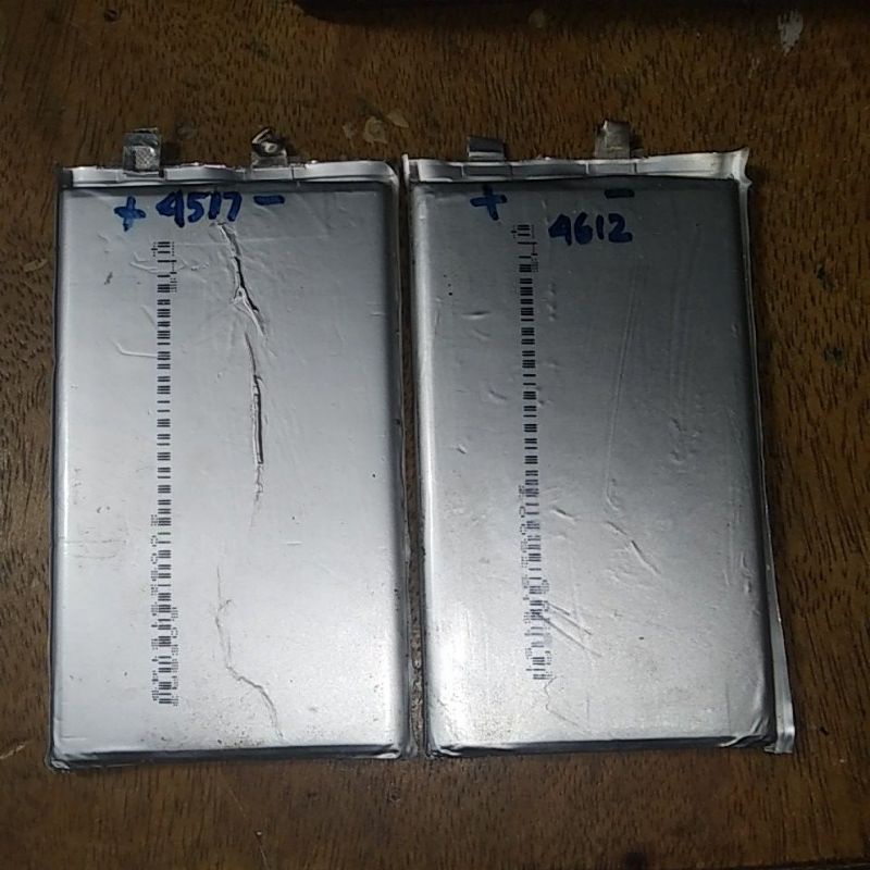 Baterai polymer bekas laptop