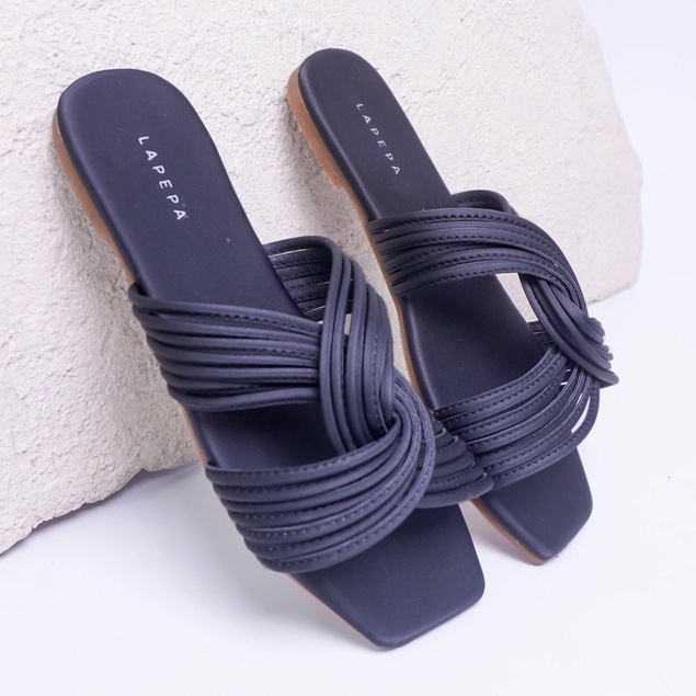 LAPEPA YUK - Sandal Wanita Teplek KAILA ALL COLOR Sendal Cewek Flat Kasual Model Silang 2 Unik Size 36 37 38 39 40 Lucu Jalan Casual Santai Rumah Slop Warna Hitam Putih Sandals Pergi Selop Premium Original Kekinian Terbaru Shoes Mall Official Store