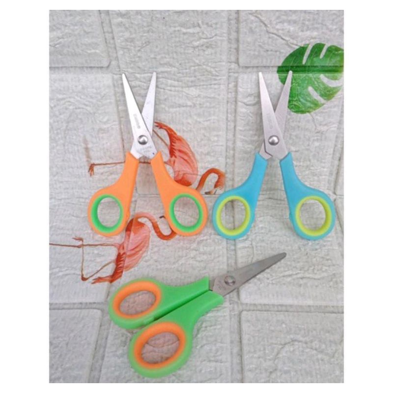 

Satuan gunting karet super tajam