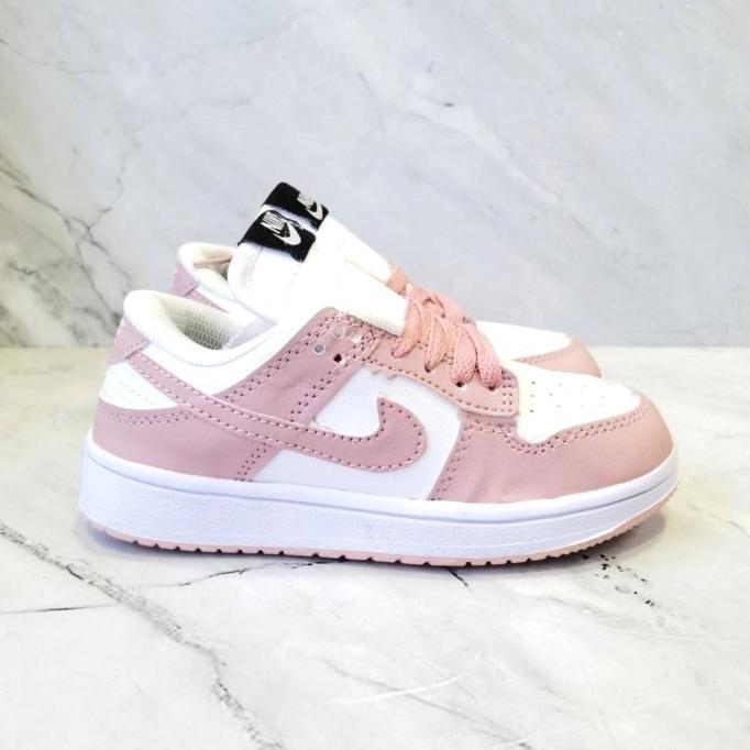 SEPATU ANAK PEREMPUAN CEWEK SNEAKERS SB DUNK LOW PEACH PUTIH(PREMIUM) RT987469KIU