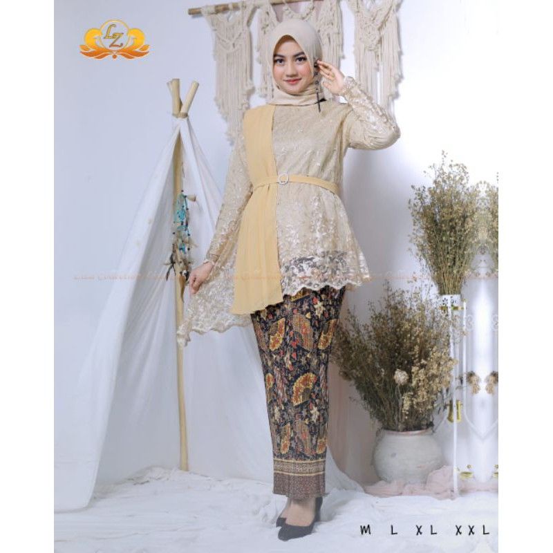 Kebaya Modern//Kebaya Wisuda Modern//Kebaya brokat//kebaya kondangan wanita//kebaya terbaru