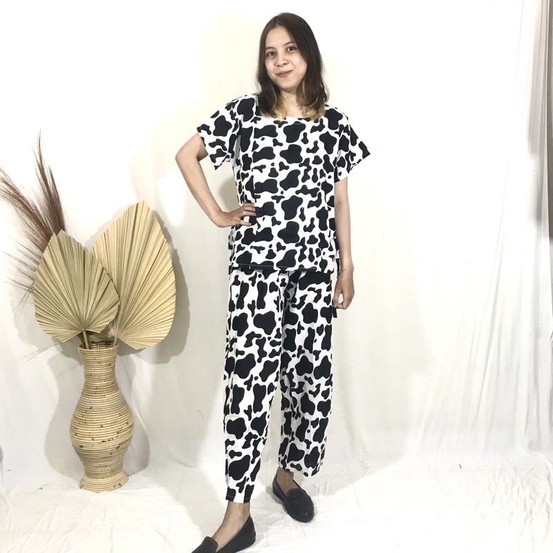 DASTER SETELAN PANJANG WANITA MOTIF SAPI