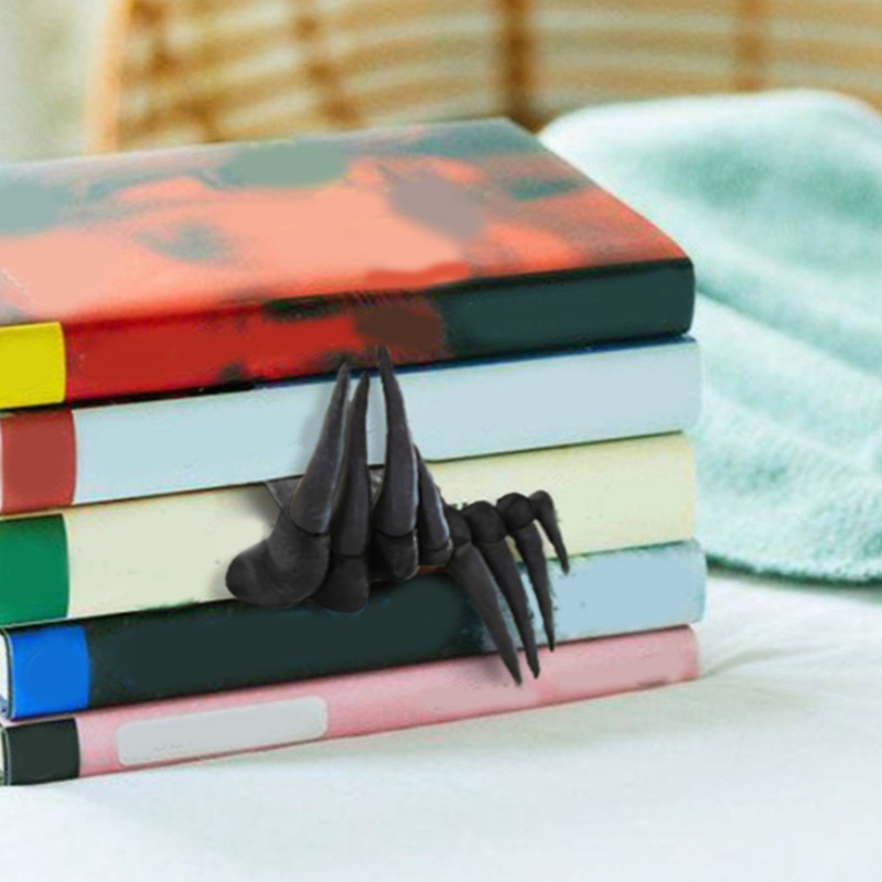 Pembatas Buku Bentuk Tangan Iblis 3D Bahan Resin Untuk Dekorasi Halloween