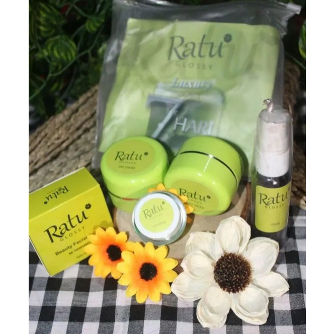 ratu glossy ❤️