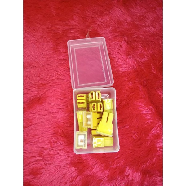 Sekring Pusat Besar Cewek 60A