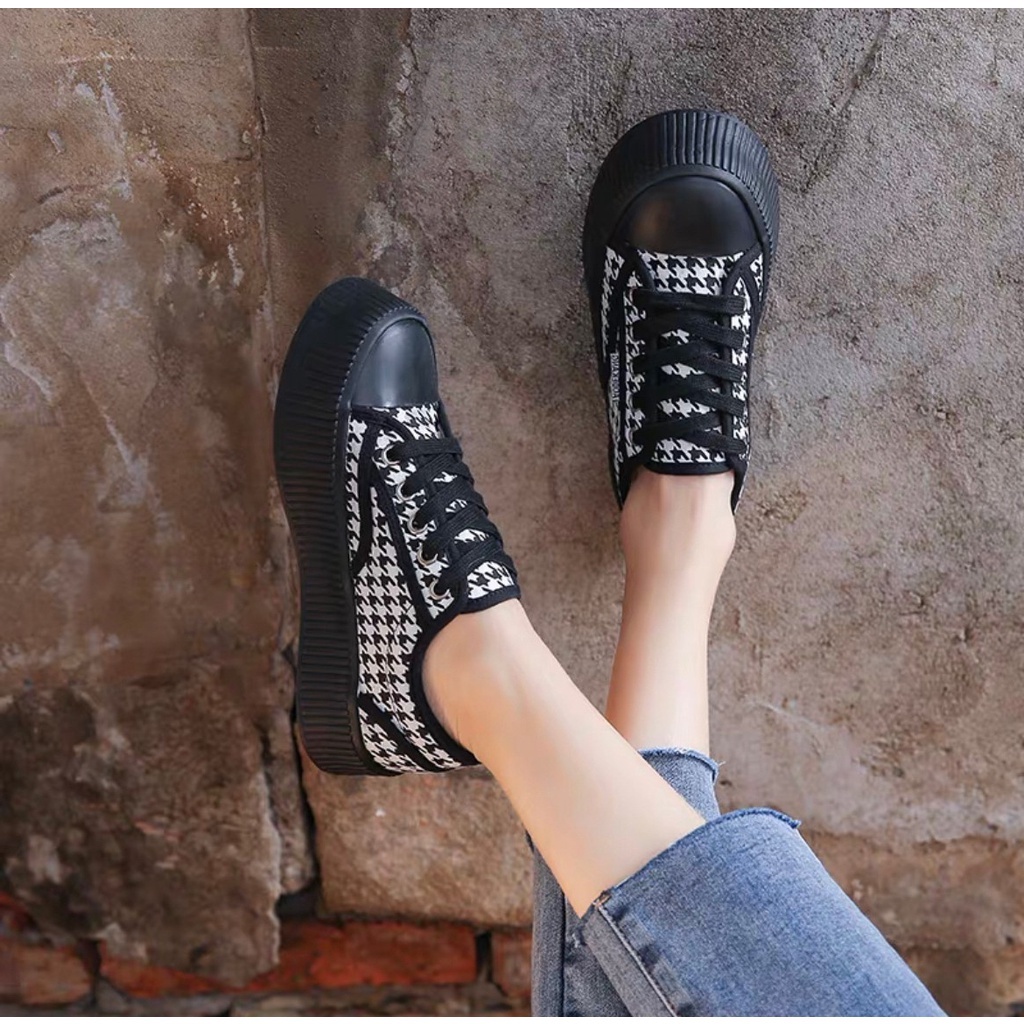 AVANCEID 1833 Sepatu Sneakers Wanita Canvas Kerja Sekolah Hitam Import