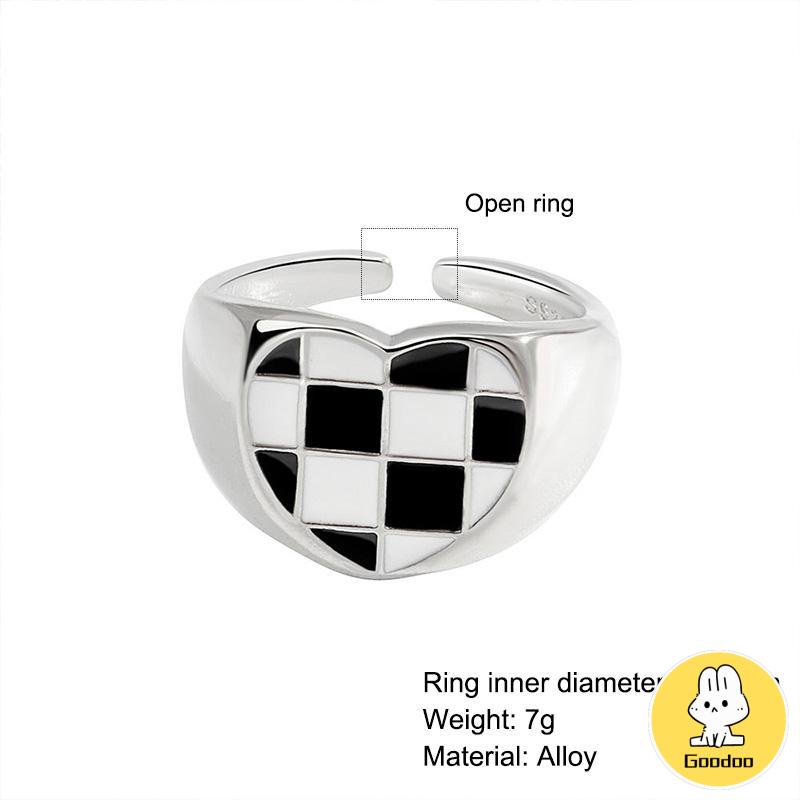 Cincin Kotak-kotak Geometris Cinta Hitam Dan Putih Cincin Fashion Wanita -Doo