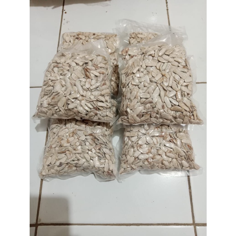 

Biji mahoni kupas 500gram vacum packing