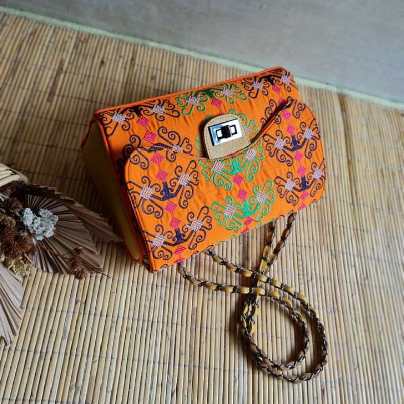 INGGIT TAS ETNIK, TAS SONGKET BORDIR BALI, TAS PESTA ETNIK, TAS TALI RANTAI