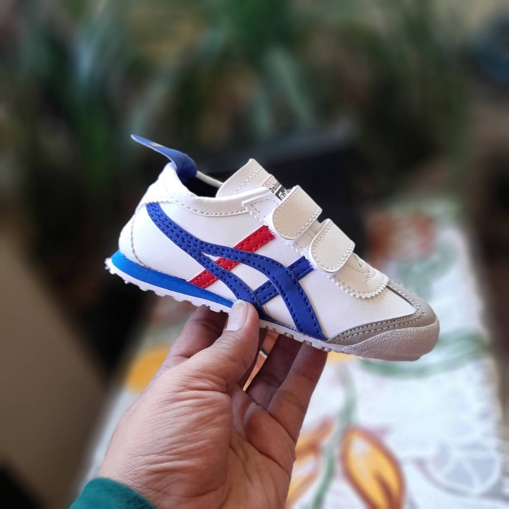 Sepatu Anak Velcro