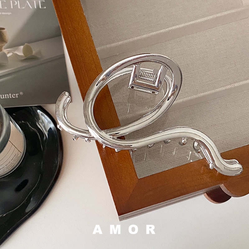 Jepit Rambut Bentuk Hiu Ukuran Besar Untuk Wanita