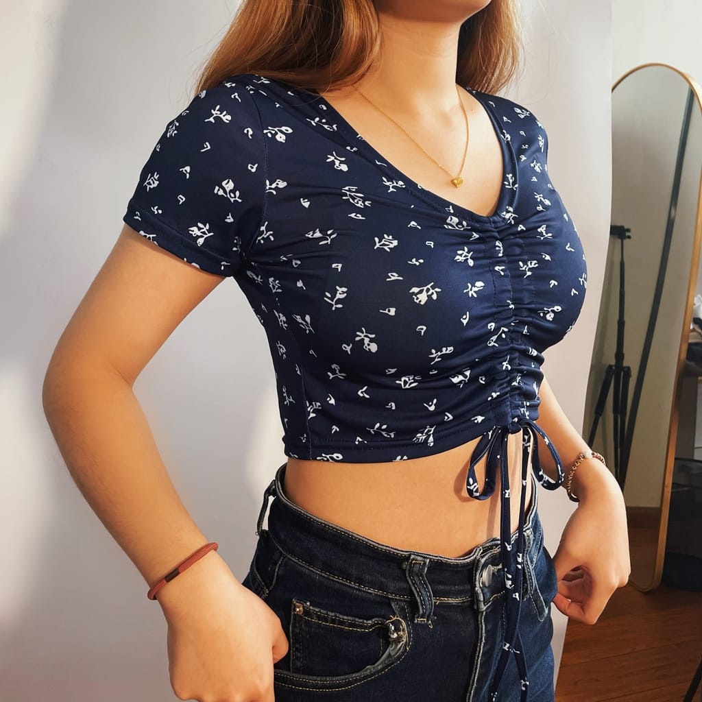 BEFAST - ZEC OOTD Kaos Crop TIUS / Crop Top Girl / Kaos Crop Kekinian Wanita Remaja / Tshrit Lengan Pendek / Crop Top Motif Bunga-Bunga / Pakaian Wanita Remaja ABG Trendy / Kaos Crop Keluaran terbaru / Fashion Wanita Ala Korean Style / Crop Top Terlaris