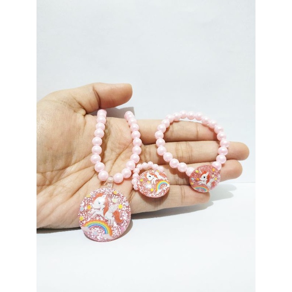 CPM03 Kalung Gelang Cincin Plastik Mix Unicorn Oval