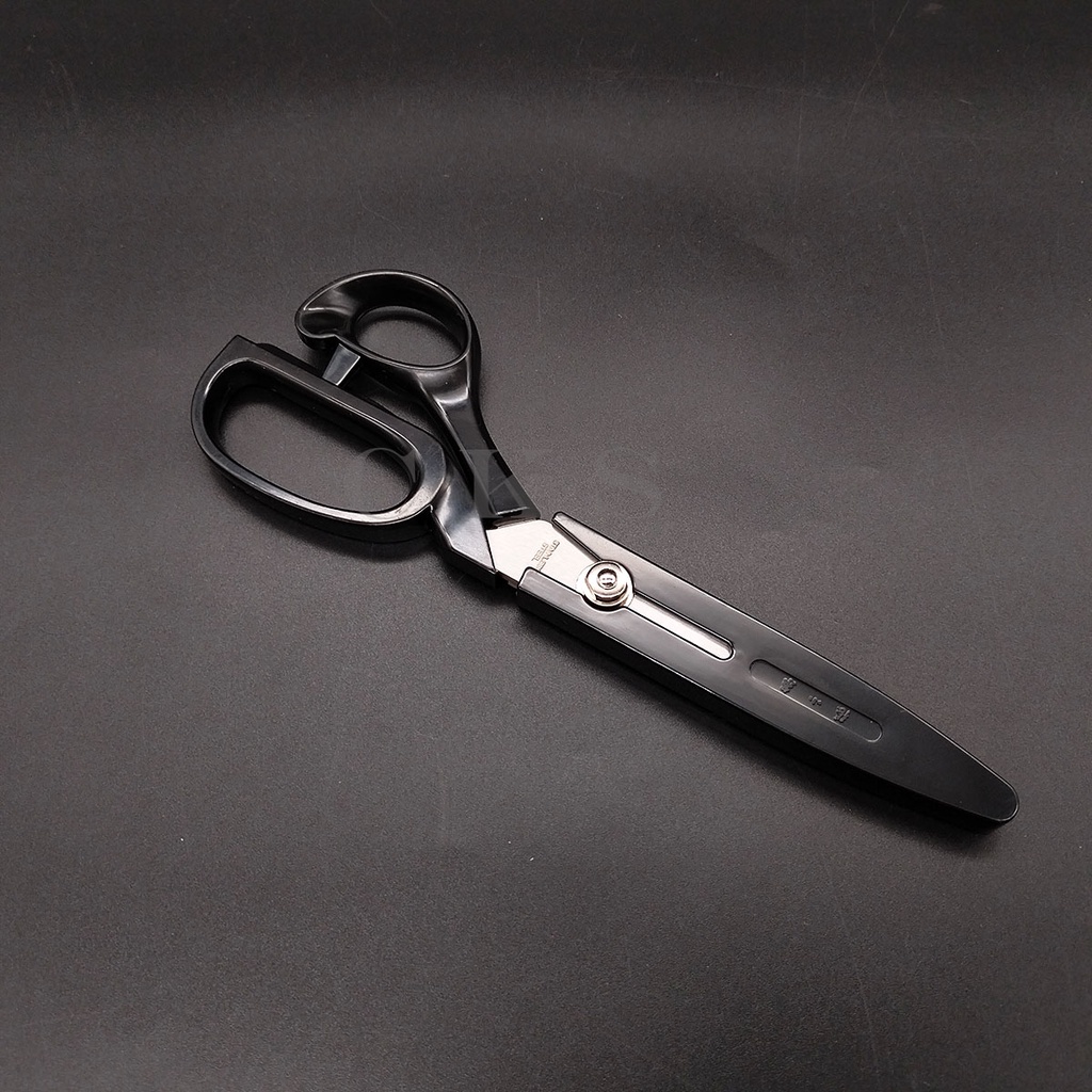 Gunting bahan kain SUPER HIGH QUALITY (TPS205) / Zhang xiao quan (brand lama since 1628)