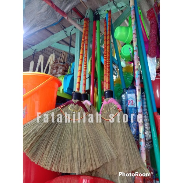SAPU RUMPUT SAPU LANTAI PEMBERSIH LANTAI SAPU BAGUS