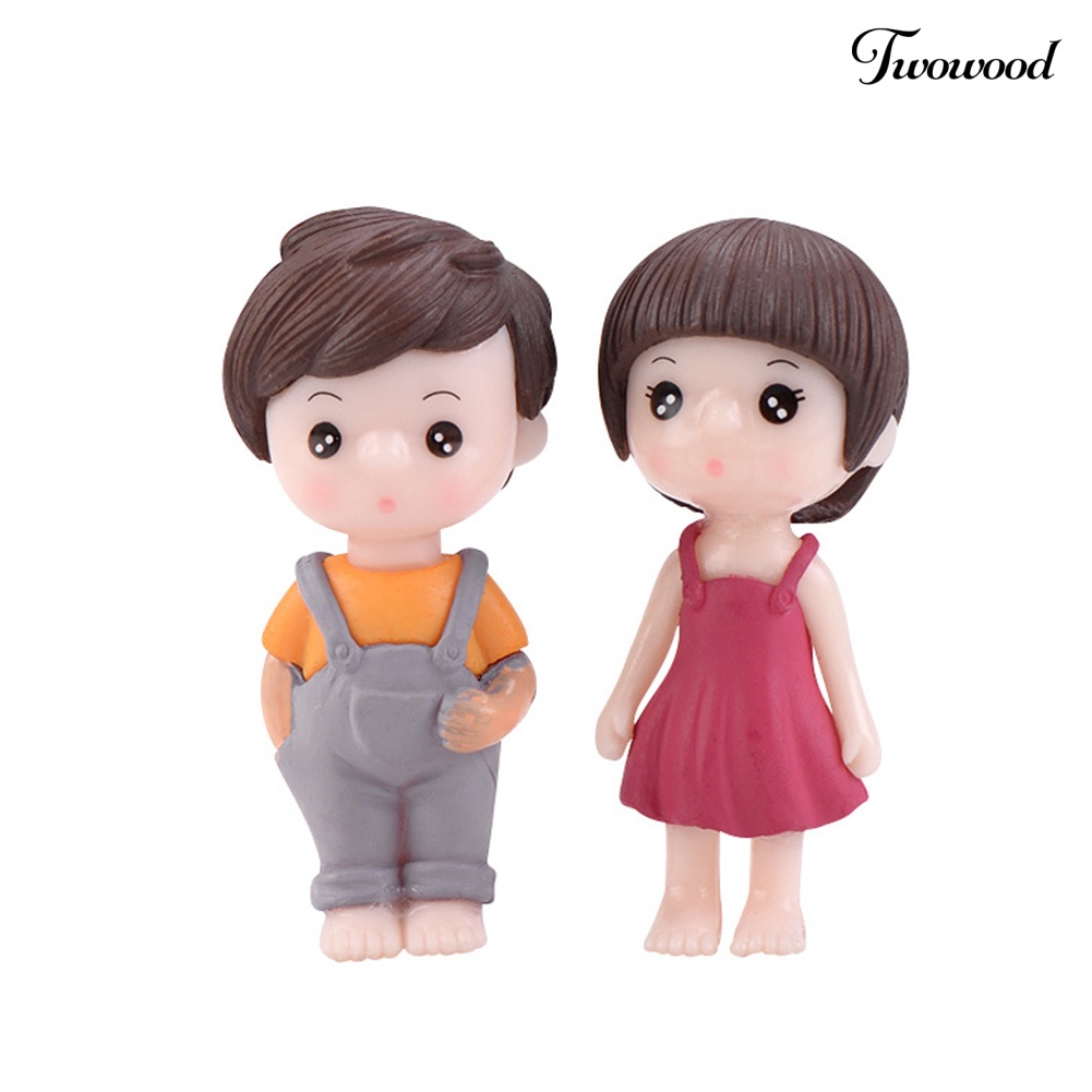 Twowood 2Pcs / Set Miniatur Pasangan Anak Laki-Laki / Perempuan Bahan Resin Untuk Aksesoris Lansekap DIY