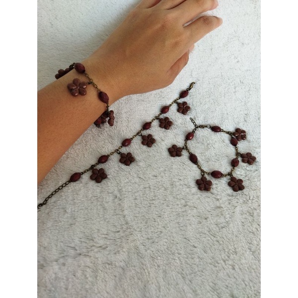 Gelang rantai etnik mote akrilik bunga rumbai