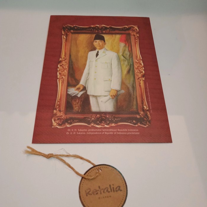 

Hadir Kemasan Khusus Perangko Soekarno 2001 (Murah) Hemat