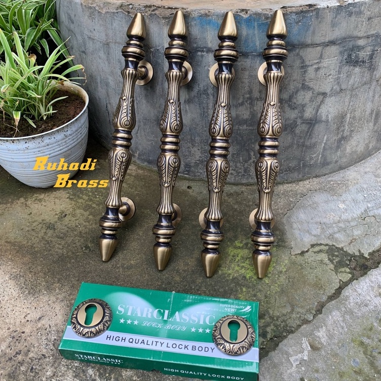 1 paket perlengkapan handle pintu rumah kuningan motif jalu ukir antik 43 cm
