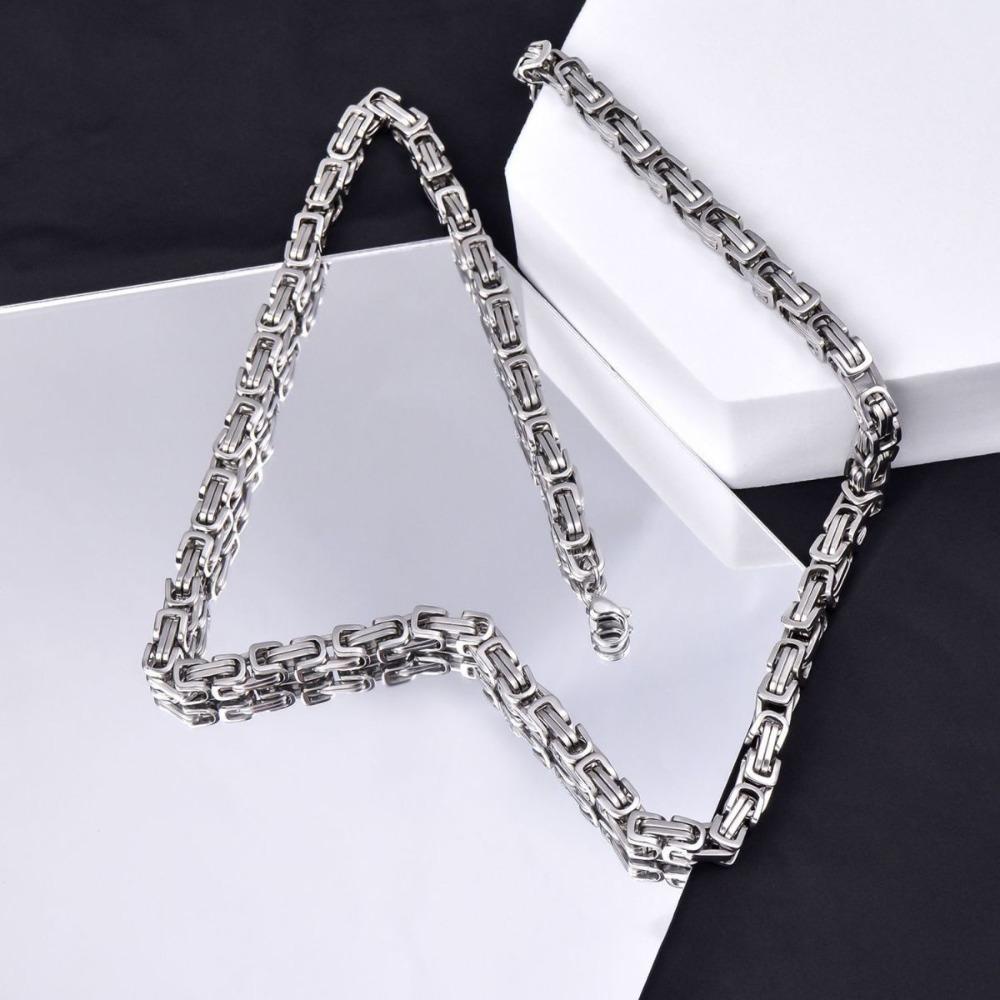 Kalung Choker Rantai Klavikula Bahan Titanium Steel Gaya Punk Hip-Hop Korea Untuk Pria