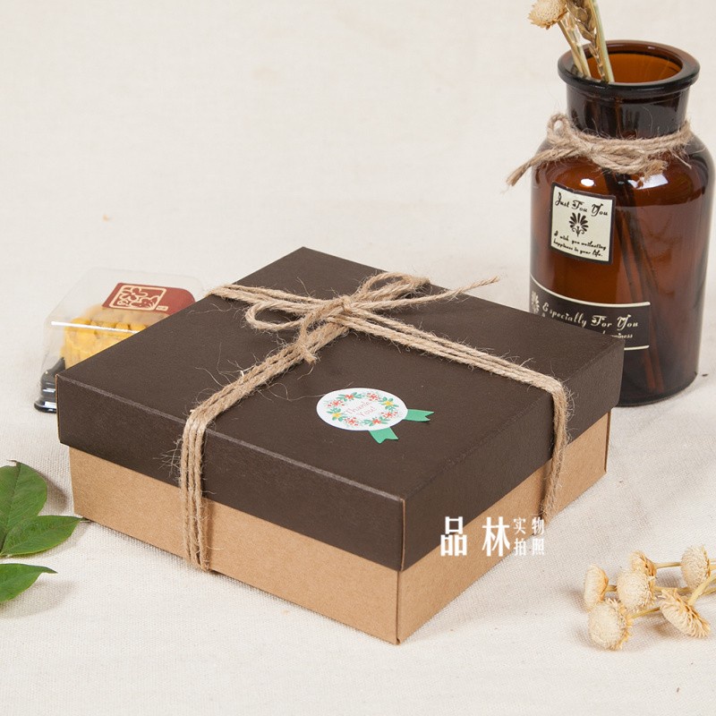 

BEST PRODUCT!!!!!!!!!!!!!!! Packing dus karton/kardus//kotak/box coklat food valentine acara gift / Kotak kado polos / Kotak kado kekinian / Kotak kado aesthetic / Ktak kado cantik / Kotak kado murah - PALING DIMINATI