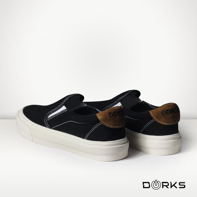 DORKS Slip On Sepatu Original Sepatu Pria Sepatu Wanita