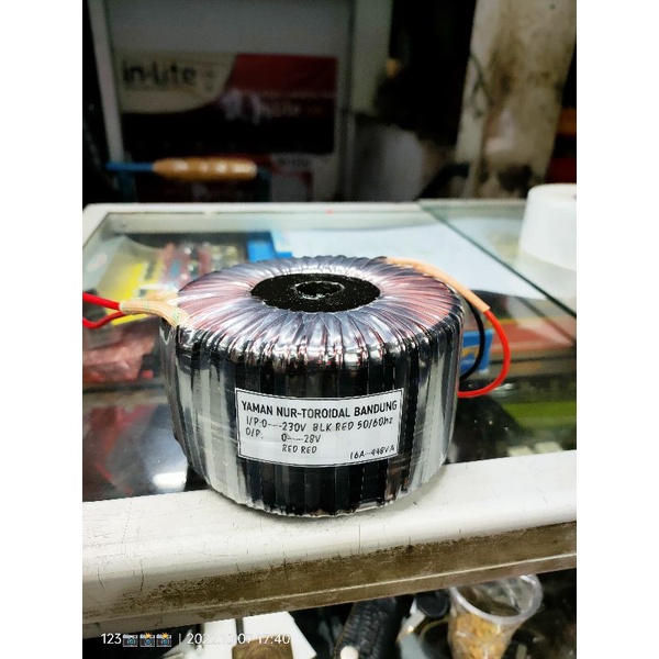 TRAFO AMFLI TOA ZA 2240   0 28V 16A  448VA