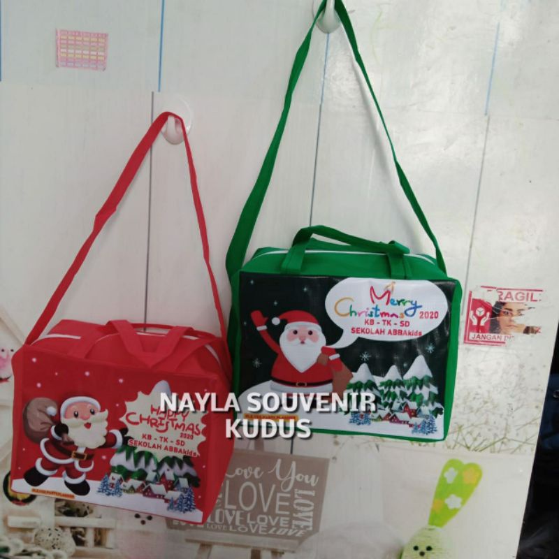 

Tas souvenir natal model resleting selempang