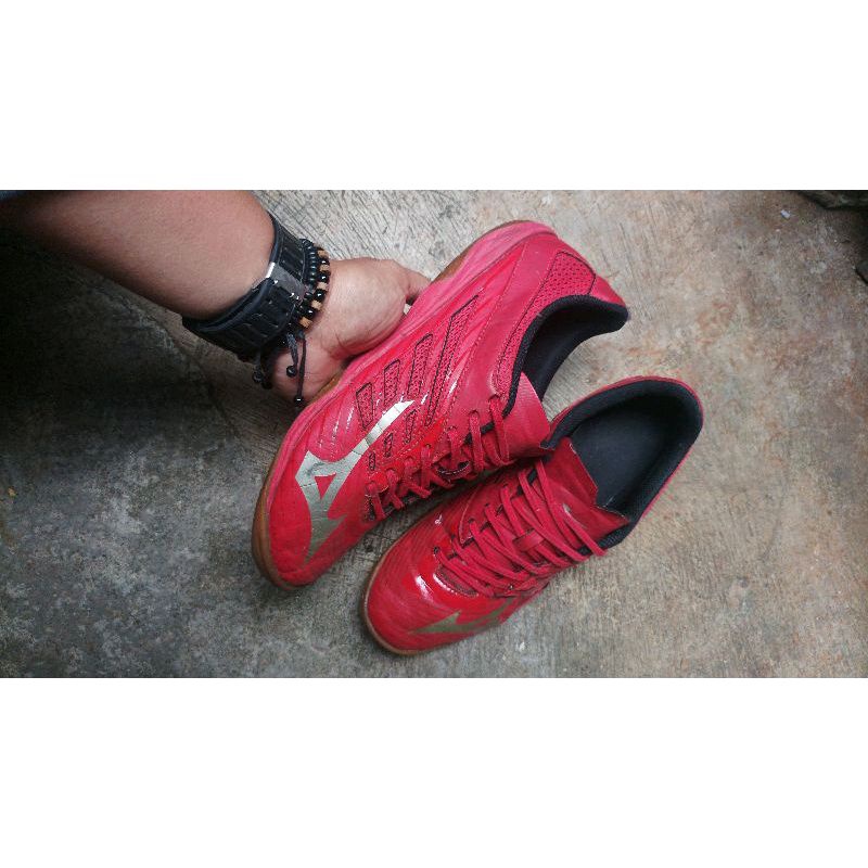 Sepatu Futsal Mizuno Red Second