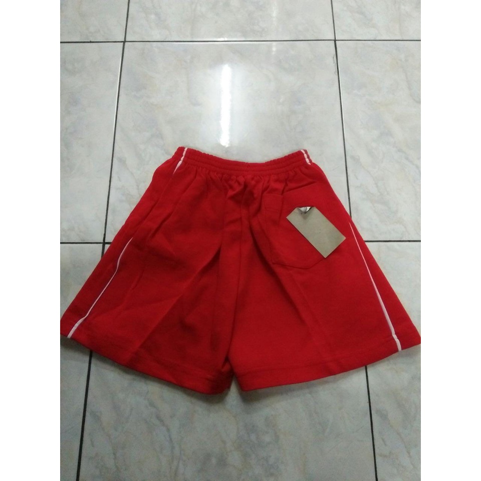 Celana pendek training anak SD merah