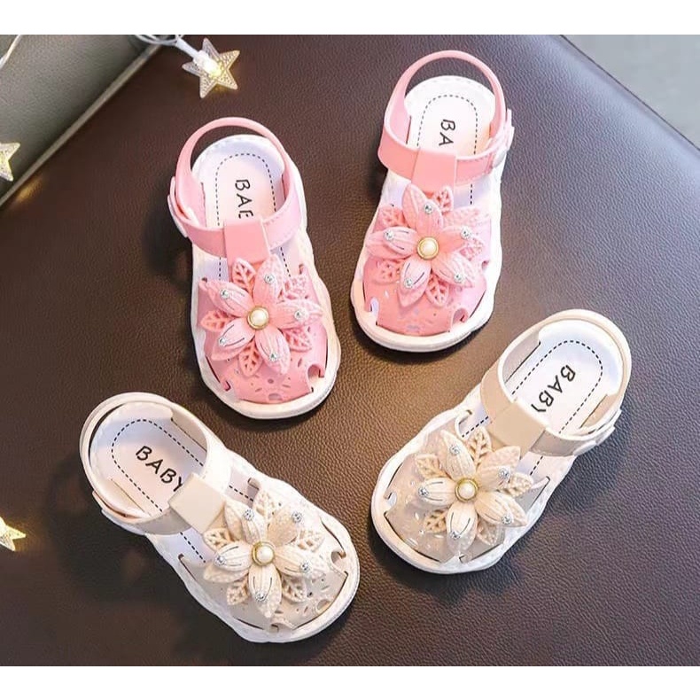 TOPGROSIR LV0171 Sandal Anak Import Motif Bunga Mutiara/ Fashion Anak Bahan Jelly