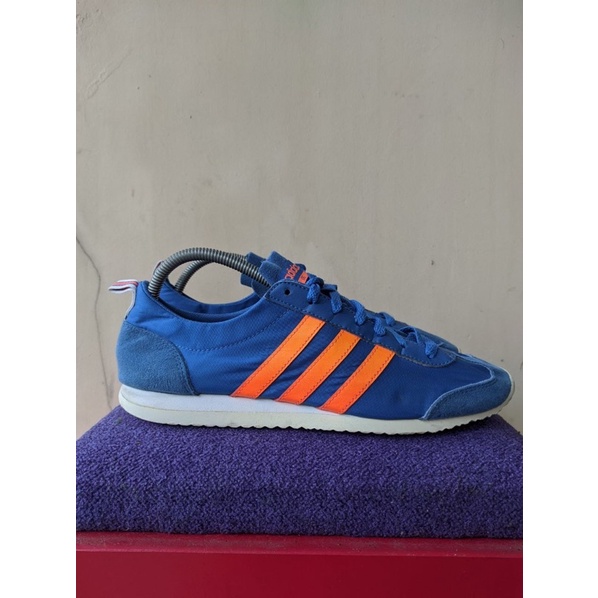 Adidas Neo vs jog size 42