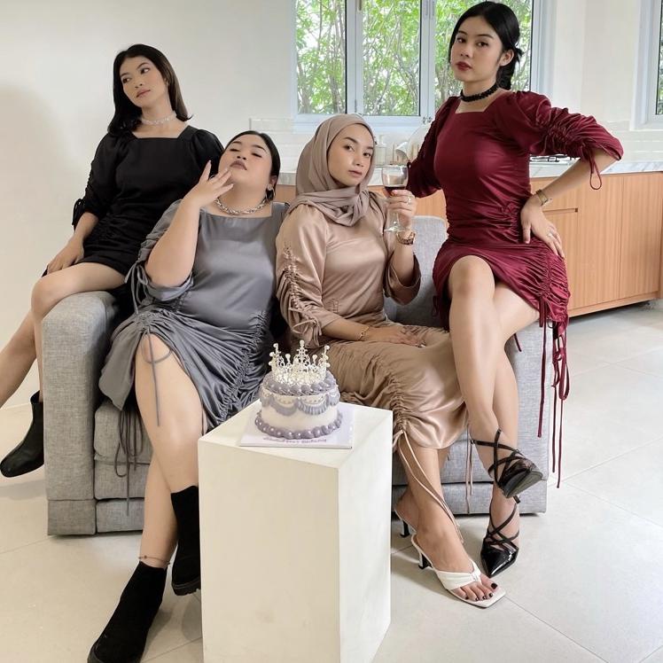 Paling Diminati Glamour Dress / Prom Dress / Birthday Dress / New year Dress / Satin Dress / Dress p