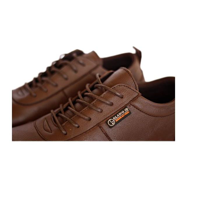 Terbaru Sepatu Pria Gladio Kasual Coklat Berbahan Kulit _ Gladio Klasik