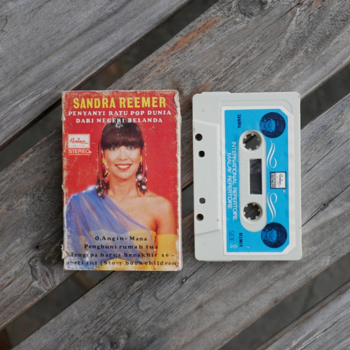 Kaset Pita Sandra Reemer ; Penyanyi Ratu Pop Dunia Dari Negri Belanda