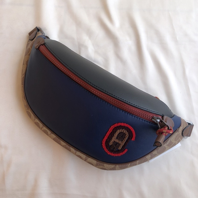 COACH WAISTBAG CA