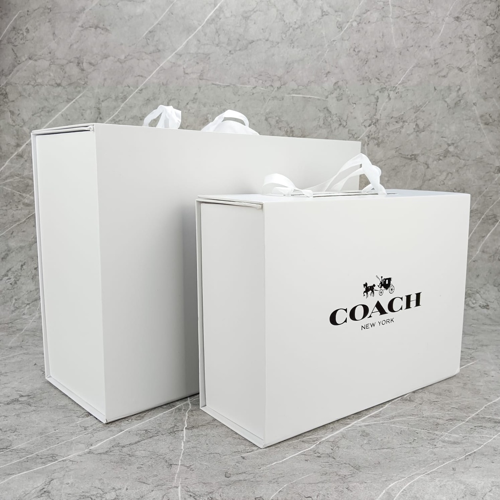 COACH Original Carton Gift Box Folding Box High-end Carton Premium Gift Box