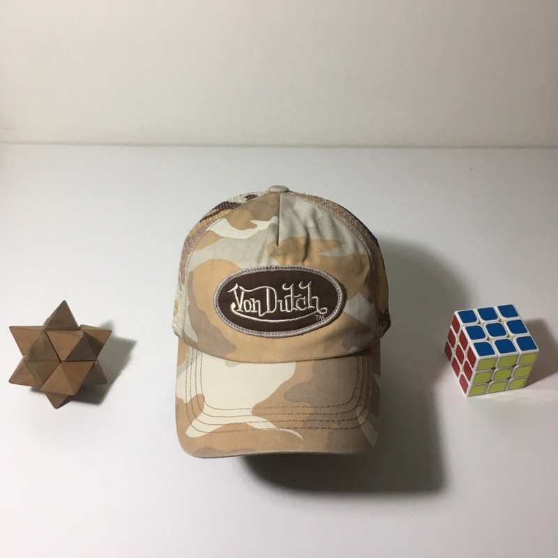 Topi Vintage Von Dutch Camo Cream
