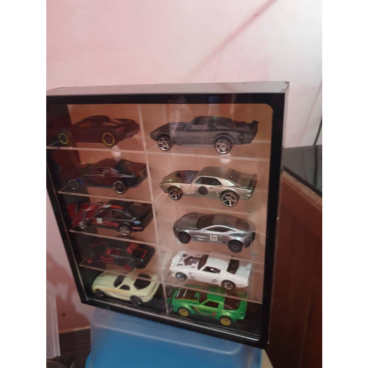 AKRILIK RAK HOTWHEELS ISI 10