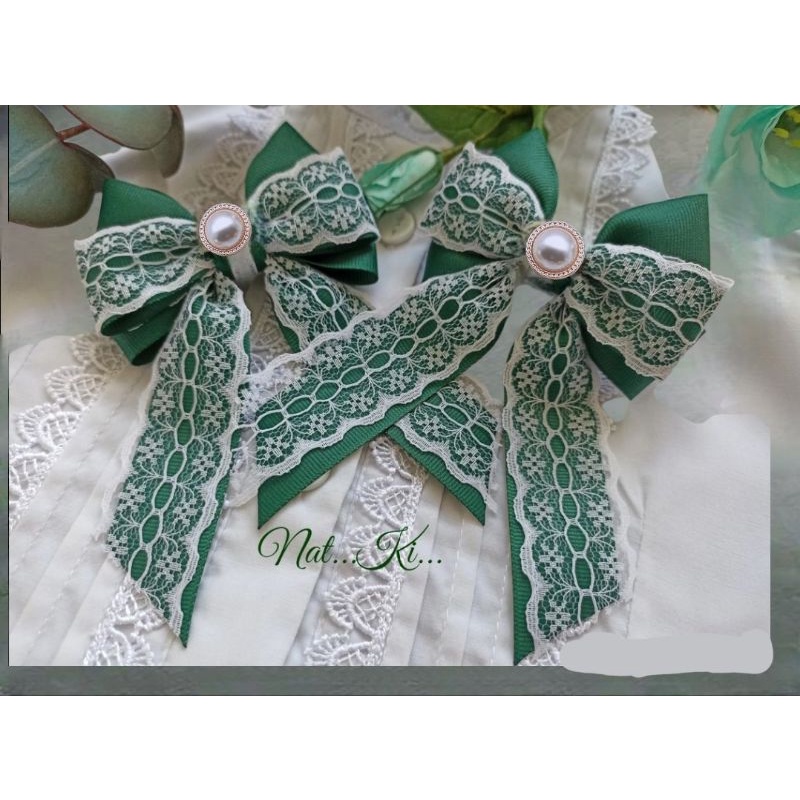 ribbon brooch // pita hias aplikasi