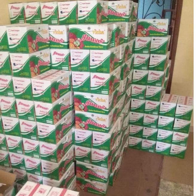 

10.10 Flash Sale TERMURAH!! MINUMAN SARI APEL KHAS MALANG VICHA HUUIH! [ISI 24 CUP] 