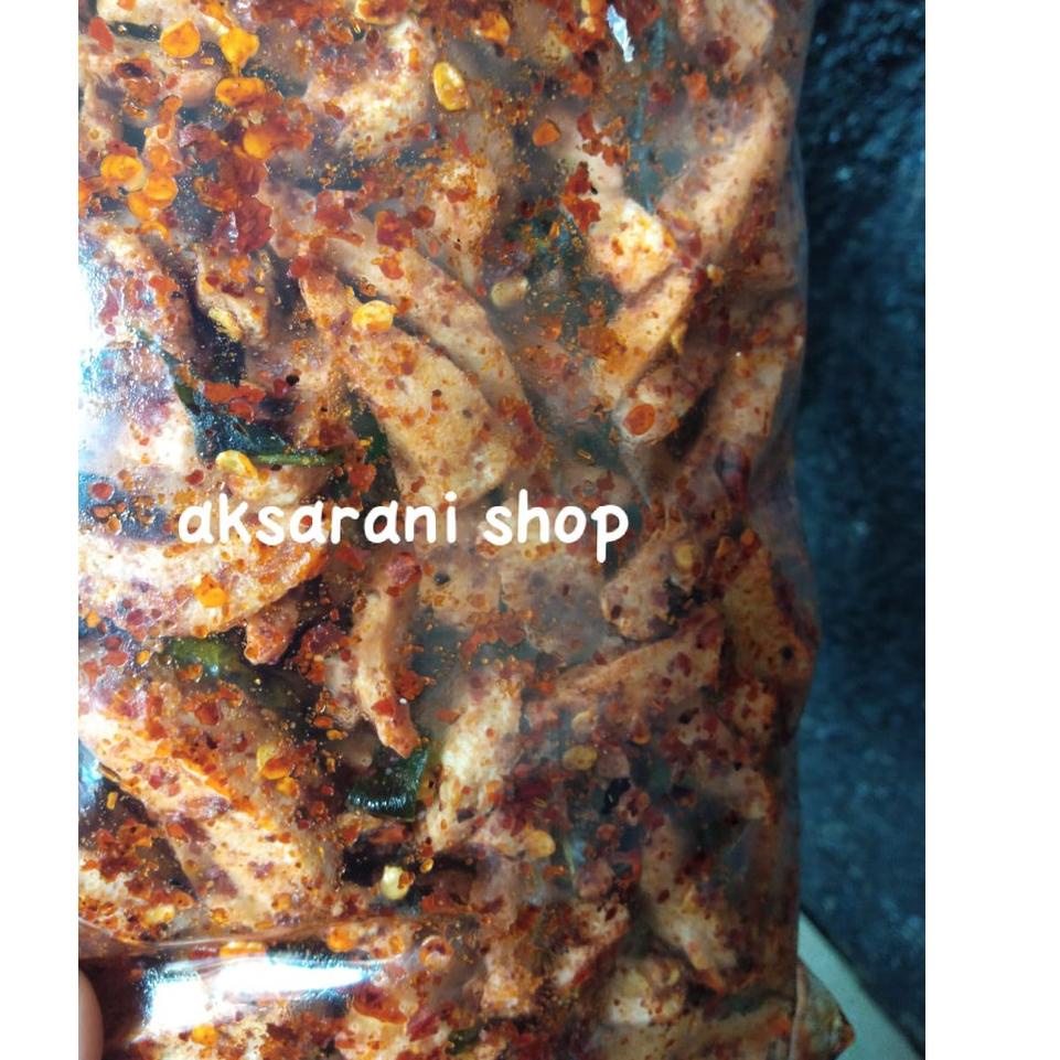 

KodeCc1C6--basreng daun jeruk pedas isi 500 gram / baso goreng / basreng pedas / basreng