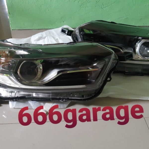 Jual sparepart LAMPU DEPAN/LAMPU MOBIL/HEADLAMP MOBILIO RS 2019-2020 ORIGI Limited