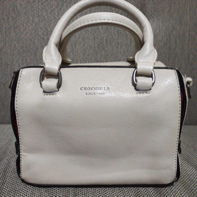 Crocodile tas sling wanita kulas