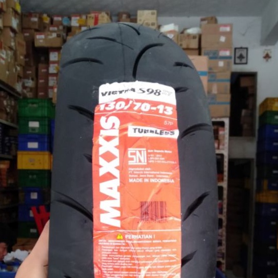 BAN LUAR MAXXIS VICTRA S98ST 130/70-13 TUBELESS