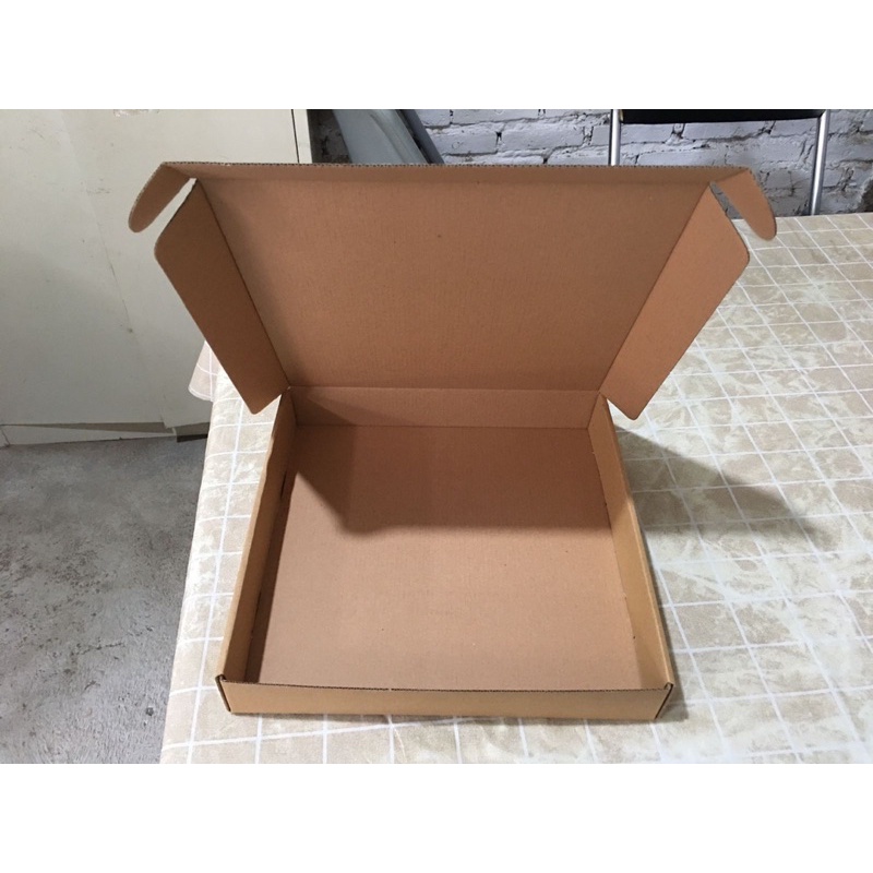 

30x30x5 cm earlock sidelock box pizza diecut karton kardus dus packaging Bahan kmk125 corrugated kraft