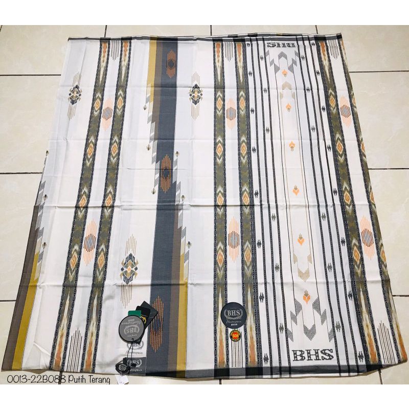 SARUNG BHS MASTERPIECE GOLD MOTIF SDI